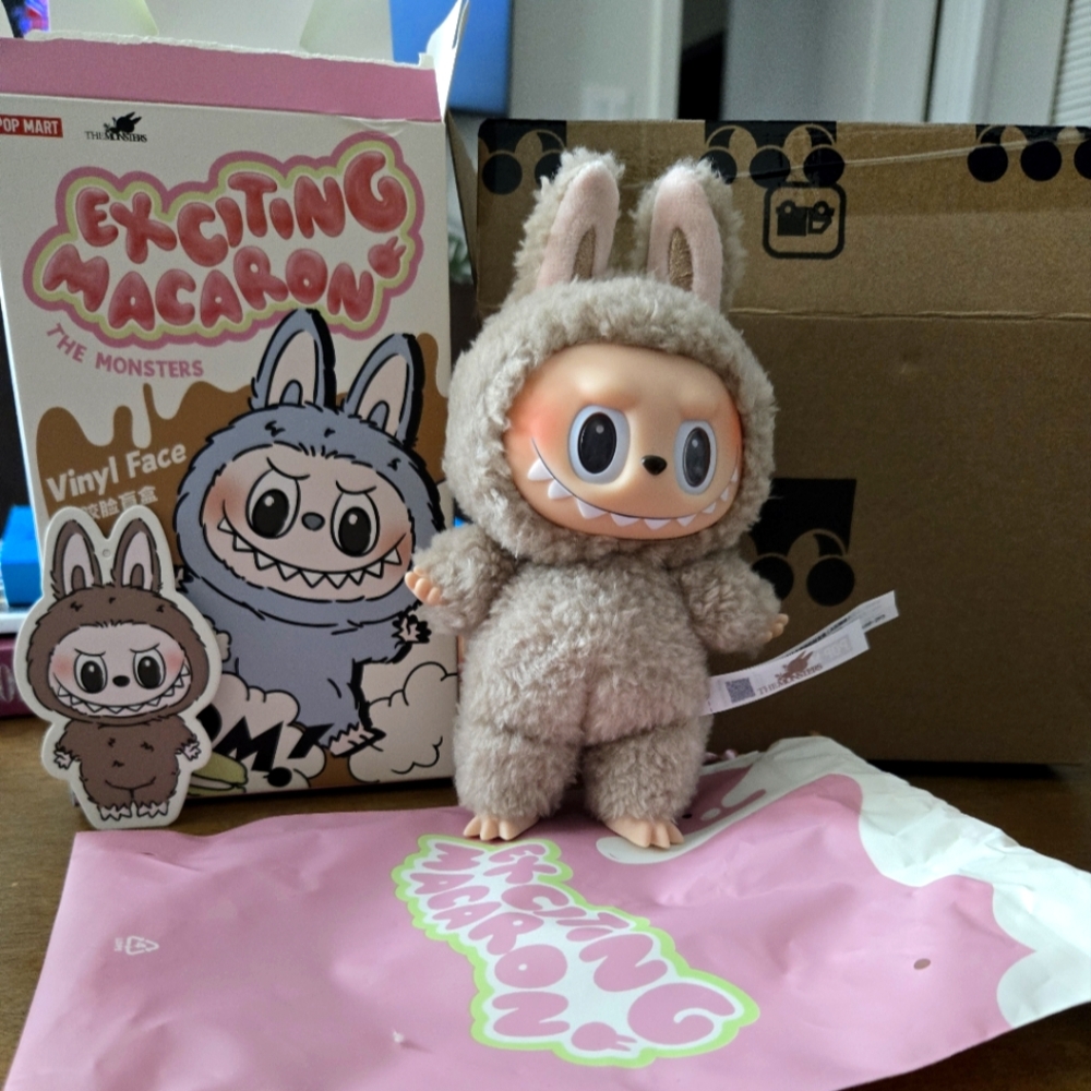 Labubu Exciting Macaron Toffee
